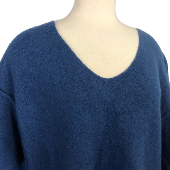 FREE PEOPLE Softly V Neck Oversized Sweater - Picture 3 of 6